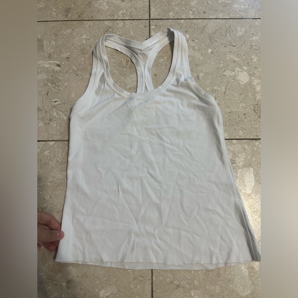 Lululemon cropped tank - Picture 1 of 4